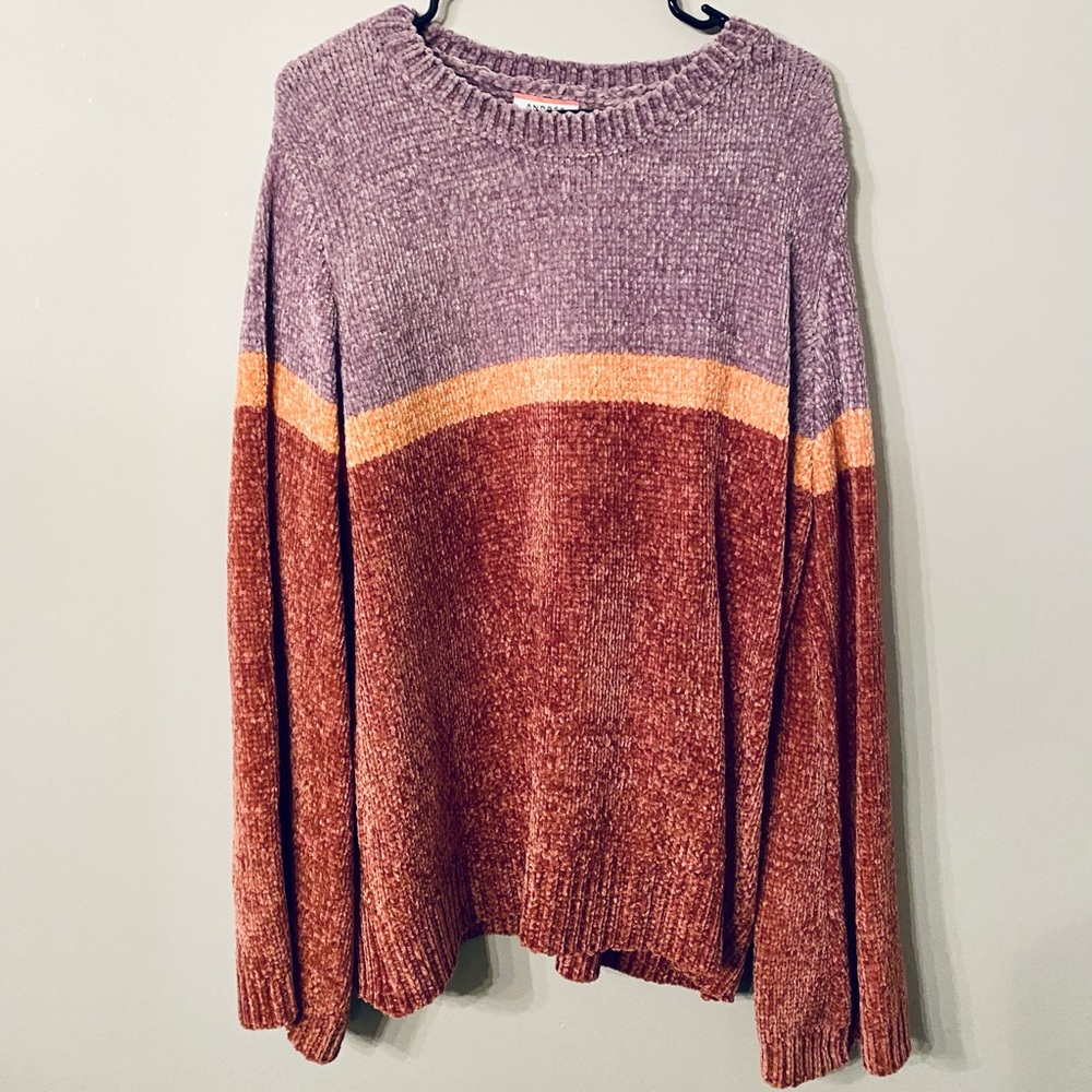 NWOT Oversized sweater with bell sleeves